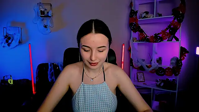 leslie bird online show from 10.24.25