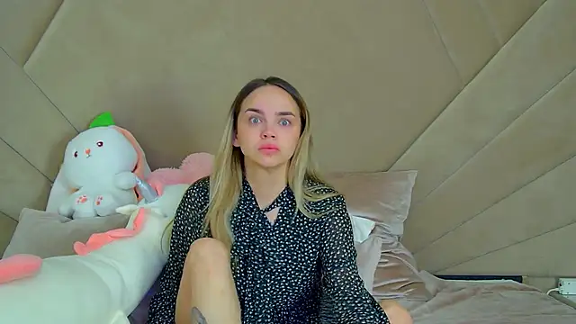 AnitaVenture online show from 10.15.25