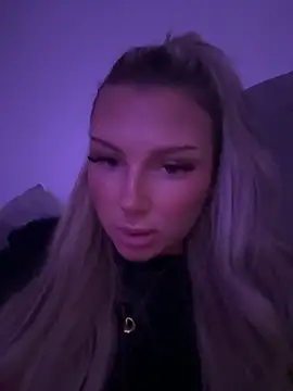 blondeeee online show from 05.02.26