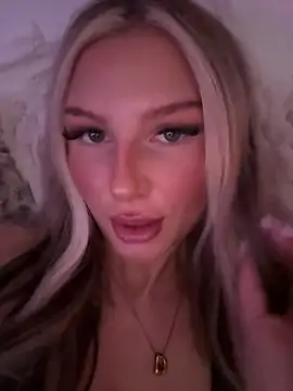 blondeeee online show from 05.19.26
