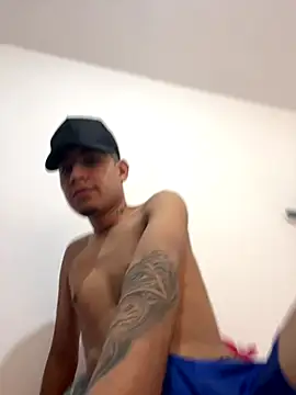 Snapshot of cristyan_arias chatting on 10.07.25 cristyan arias online show from 10.07.25