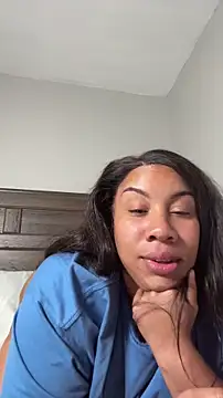 Snapshot of NeliaHexxen chatting on 10.03.25 NeliaHexxen online show from 10.03.25