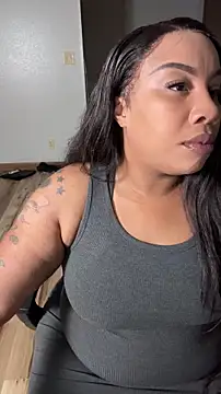 Snapshot of NeliaHexxen chatting on 10.04.25 NeliaHexxen online show from 10.04.25