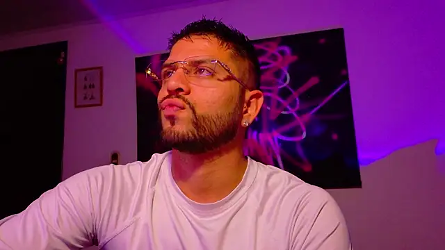 TomSloam online show from 02.22.26