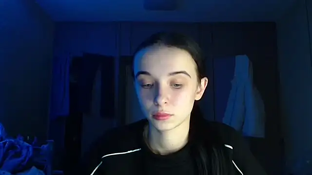 Emilia Light online show from 12.15.25