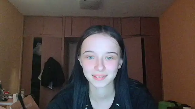 Emilia Light online show from 06.07.26