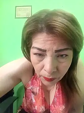 Snapshot of VANESSA__01 chatting on 10.21.25 VANESSA  01 online show from 10.21.25