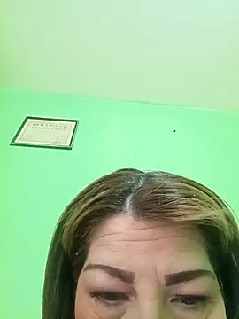 Snapshot of VANESSA__01 chatting on 10.28.25 VANESSA  01 online show from 10.28.25