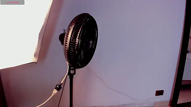 Snapshot of Caroline_Millerr chatting on 01.14.26 Caroline Millerr online show from 01.14.26