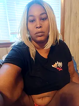 Snapshot of LaNastyy chatting on 11.14.25 LaNastyy online show from 11.14.25