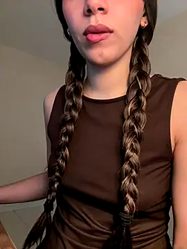 Capricho 01 online show from 12.01.25