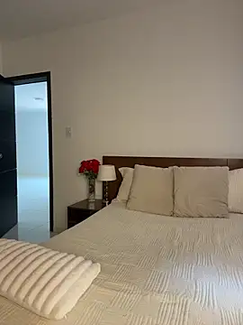 Capricho 01 online show from 03.04.26