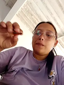 young dairy01 online show from 10.15.25