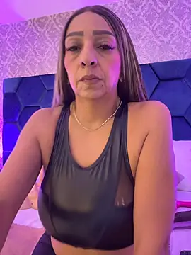 Angelina Roa online show from 07.06.26