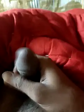 Snapshot of WrongAngle30 chatting on 11.22.25 WrongAngle30 online show from 11.22.25