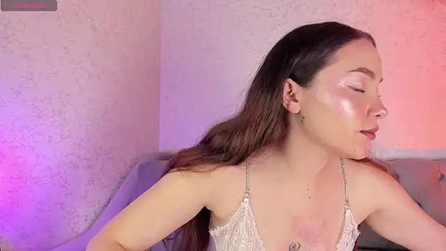 Snapshot of MAGIC_VERA chatting on 12.15.25 MAGIC VERA online show from 12.15.25