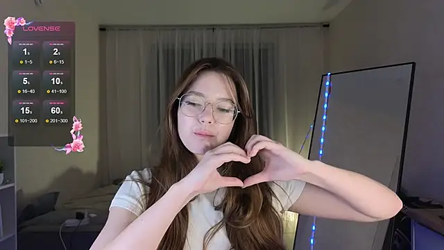 Snapshot of Tofumuchh chatting on 11.06.25 Tofumuchh online show from 11.06.25