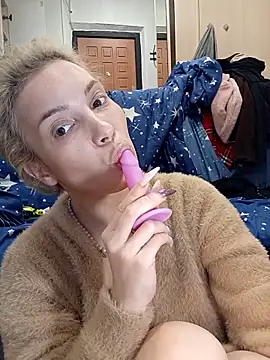 Conny Shellie online show from 11.22.25