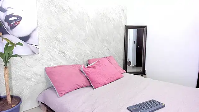 Chanel-munoz online show from 11.30.25