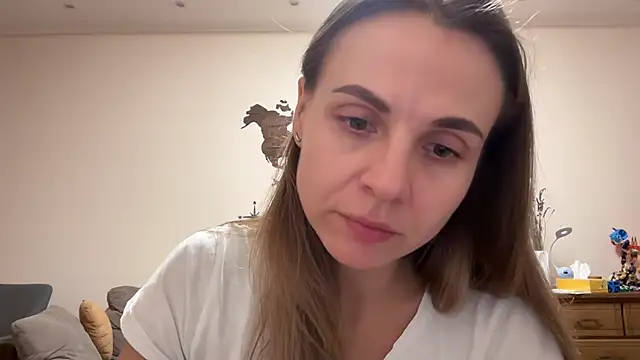 Snapshot of AnnieLove7722 chatting on 10.23.25 AnnieLove7722 online show from 10.23.25