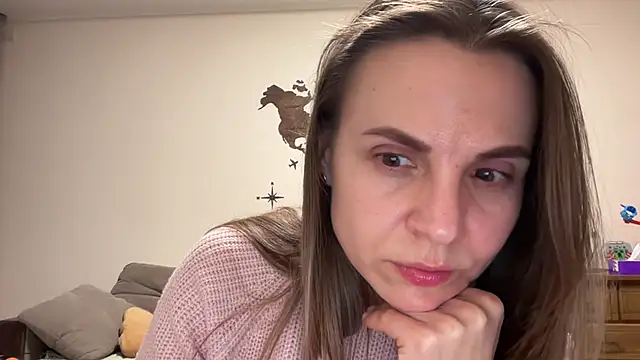 AnnieLove7722 online show from 12.15.25