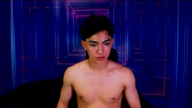 Snapshot of RomeoMillerr chatting on 10.11.25 RomeoMillerr online show from 10.11.25