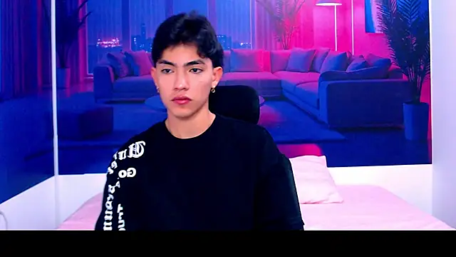 Snapshot of RomeoMillerr chatting on 10.15.25 RomeoMillerr online show from 10.15.25