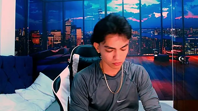 Snapshot of RomeoMillerr chatting on 11.13.25 RomeoMillerr online show from 11.13.25