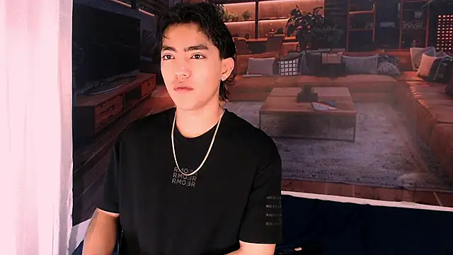 Snapshot of RomeoMillerr chatting on 11.29.25 RomeoMillerr online show from 11.29.25