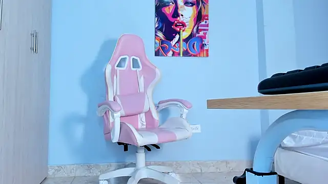 Athenea  fox online show from 11.08.25