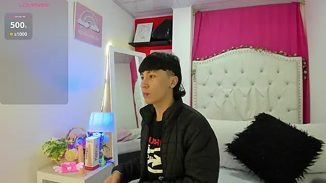 XaanderGrey online show from 11.23.25