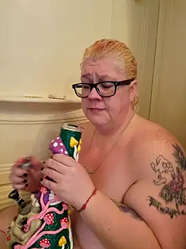 violentviolet68 online show from 12.19.25