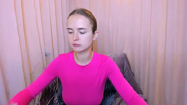 Snapshot of LilMary_ chatting on 11.21.25 LilMary online show from 11.21.25