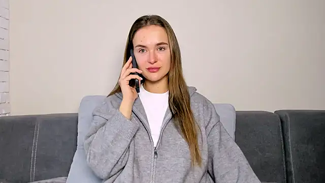 Snapshot of LilMary_ chatting on 12.15.25 LilMary online show from 12.15.25