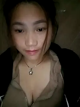 min-xinh online show from 11.14.25