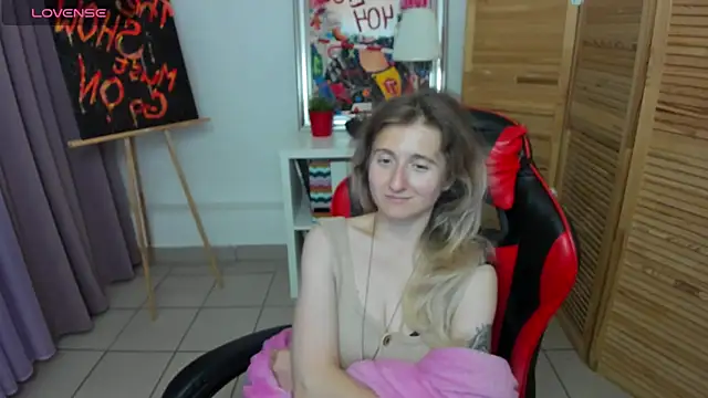 CamillaDreamer online show from 08.08.26