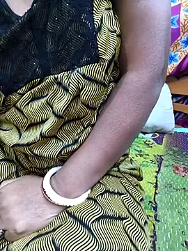 Desi Lilly01 online show from 12.23.25