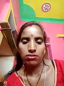 Snapshot of Munni_ji chatting on 10.12.25 Munni ji online show from 10.12.25