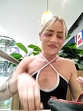 Snapshot of alexawinterrr chatting on 02.05.26 alexawinterrr online show from 02.05.26