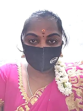 Snapshot of Tamil_Hot_Sindhu chatting on 10.29.25 Tamil Hot Sindhu online show from 10.29.25