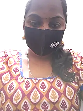 Snapshot of Tamil_Hot_Sindhu chatting on 10.30.25 Tamil Hot Sindhu online show from 10.30.25