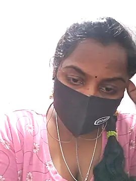 Snapshot of Tamil_Hot_Sindhu chatting on 11.13.25 Tamil Hot Sindhu online show from 11.13.25