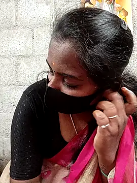 Snapshot of Tamil_Hot_Sindhu chatting on 02.26.26 Tamil Hot Sindhu online show from 02.26.26