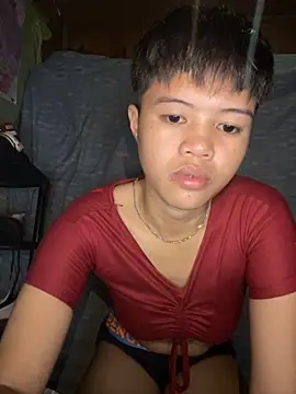 Snapshot of Obre17 chatting on 10.02.25 Obre17 online show from 10.02.25