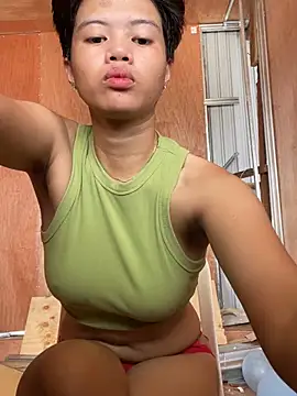 Snapshot of Obre17 chatting on 02.11.26 Obre17 online show from 02.11.26