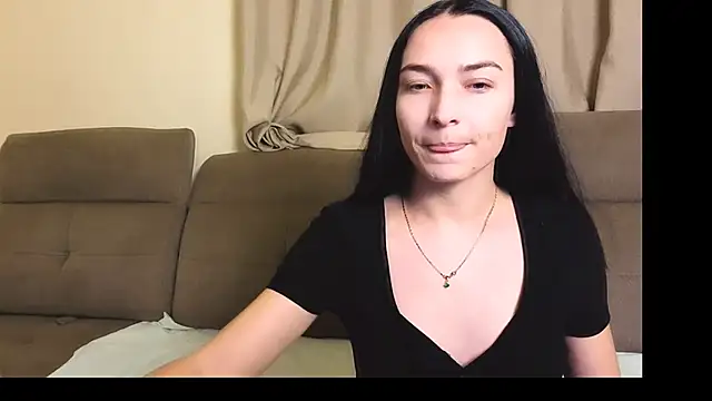 Snapshot of Emilly__Grey chatting on 01.12.26 Emilly Grey online show from 01.12.26