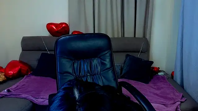 Snapshot of Emilly__Grey chatting on 02.19.26 Emilly Grey online show from 02.19.26