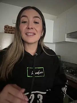 Mariana gom online show from 06.16.26