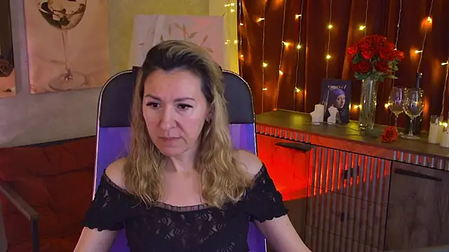 DonnaSmitth online show from 04.21.26