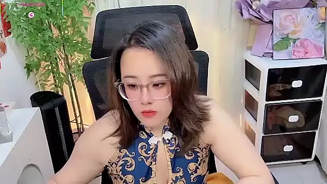 NEWONETO online show from 02.08.26